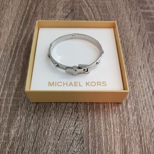 *NWOT* Michael Kors Silver Bangle